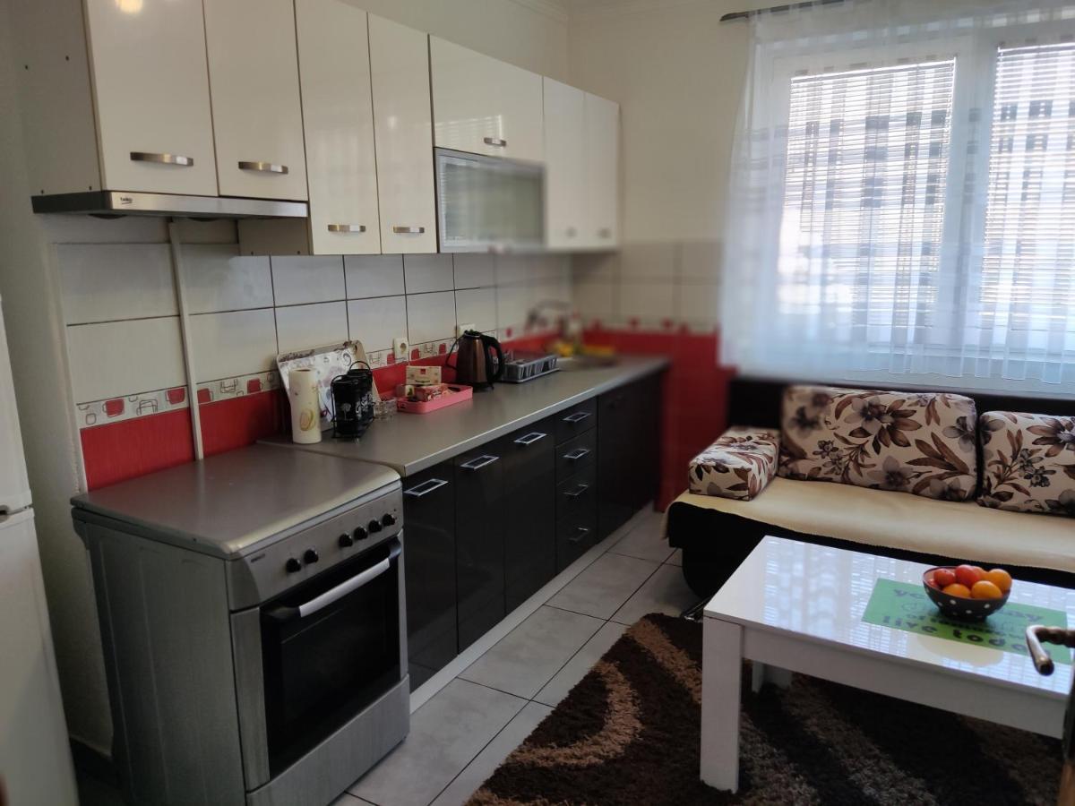 Apartmani Sarah Tuzla Dış mekan fotoğraf