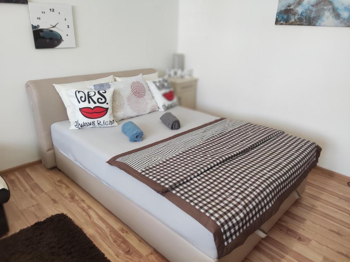 Apartmani Sarah Tuzla Dış mekan fotoğraf